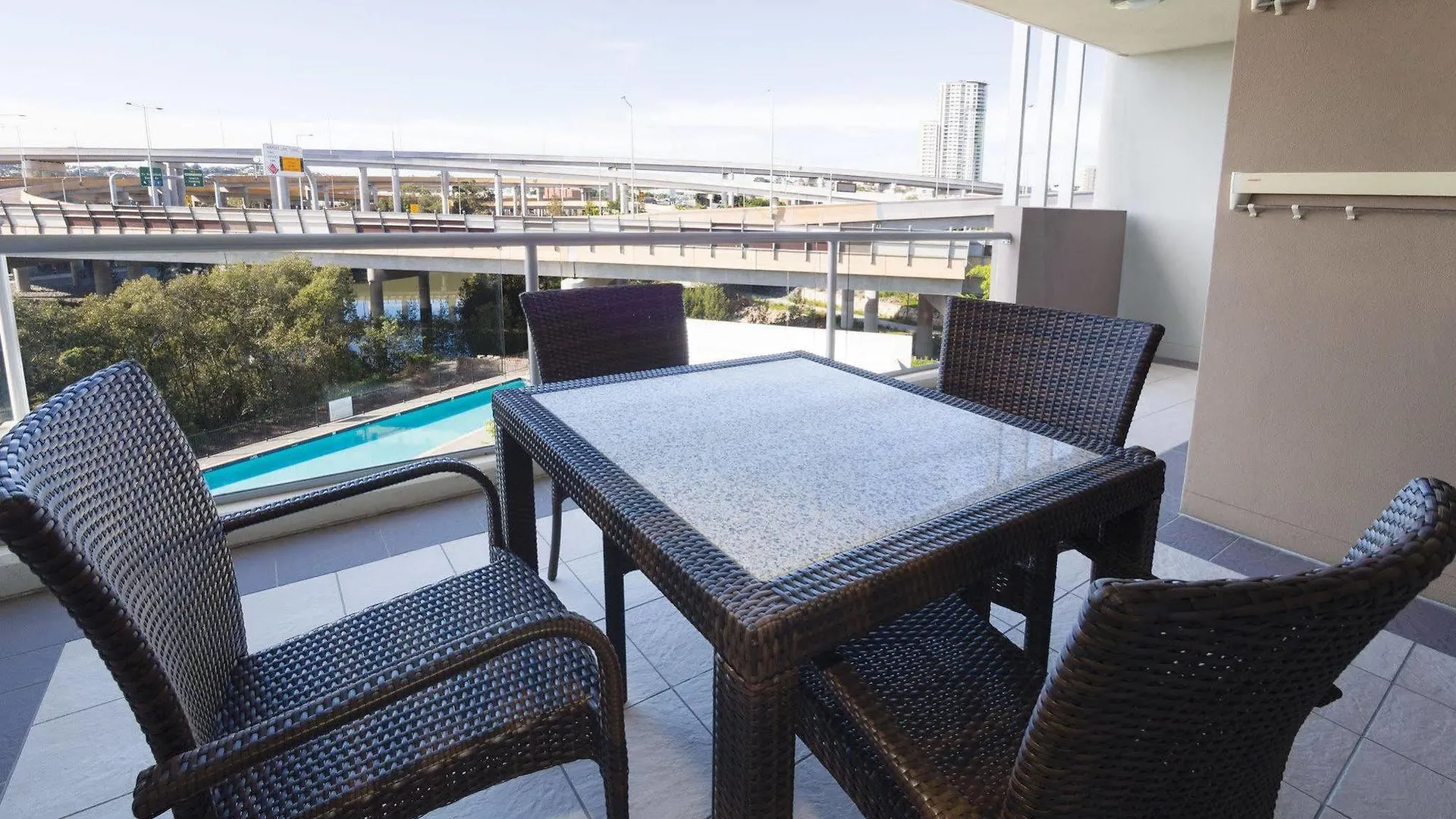 Oaks Brisbane Mews Suites 4*,  Australia